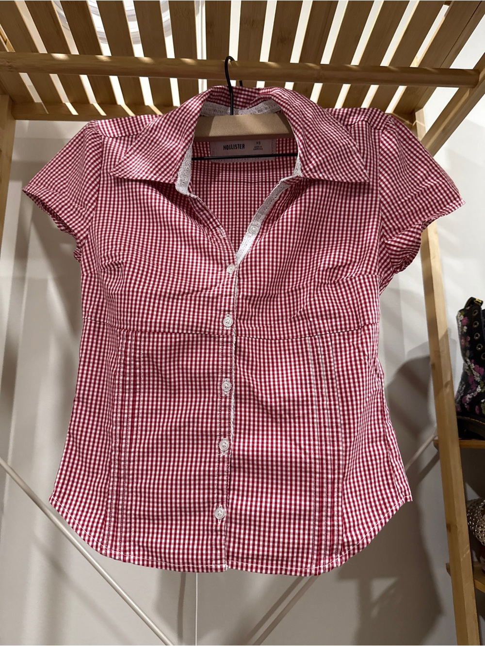 Hollister Button Down Plaid Short Sleeve top XS - Picture 2 of 2